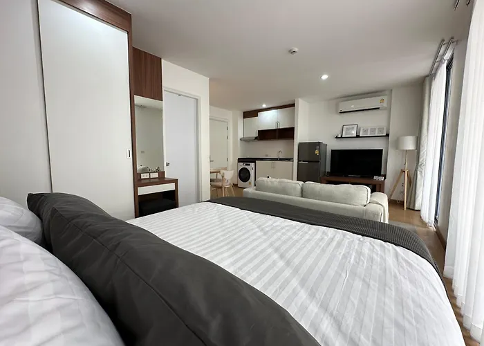 Apartment 6th Avenue Sukhumvit Bkk 403 Bts Asoke Nana Mrt Sukhumvit
