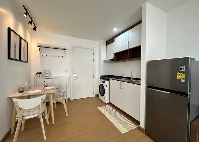 6th Avenue Sukhumvit Bkk 403 Bts Asoke Nana Mrt Sukhumvit *