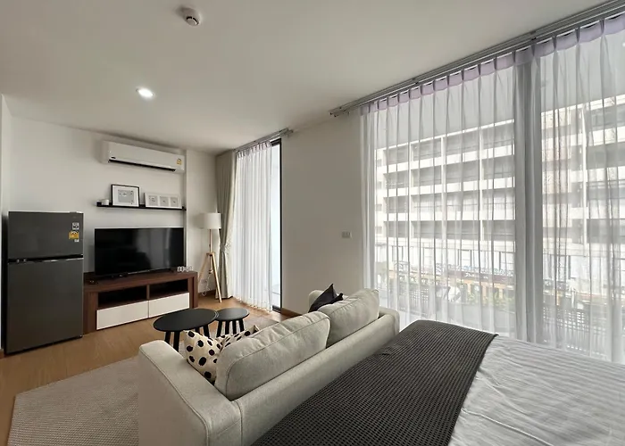 6th Avenue Sukhumvit Bkk 403 Bts Asoke Nana Mrt Sukhumvit