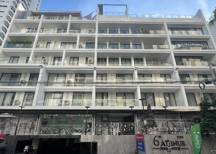 6th Avenue Sukhumvit Bkk 403 Bts Asoke Nana Mrt Sukhumvit *