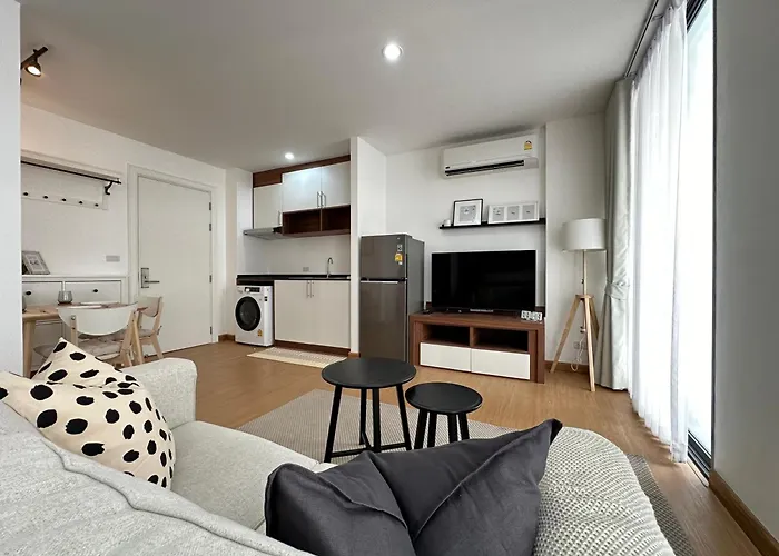 6th Avenue Sukhumvit Bkk 403 Bts Asoke Nana Mrt Sukhumvit * Bangkok